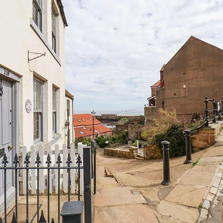 Greenfingers بيت للعطل ويتبي