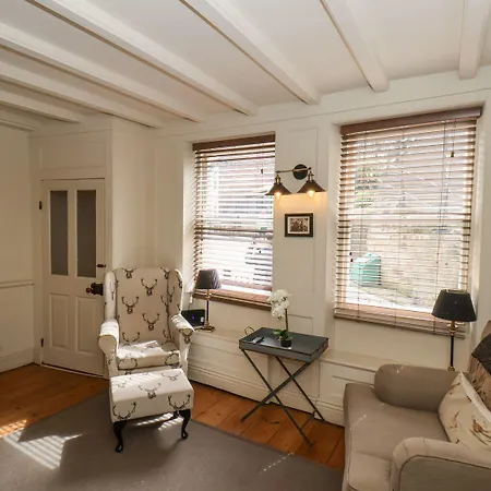 Greenfingers * Уитби